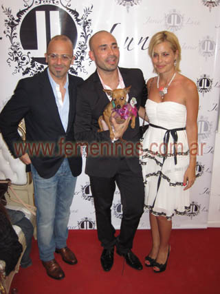 Javier Luna y su inseparable mascota Maxima junto a famosos